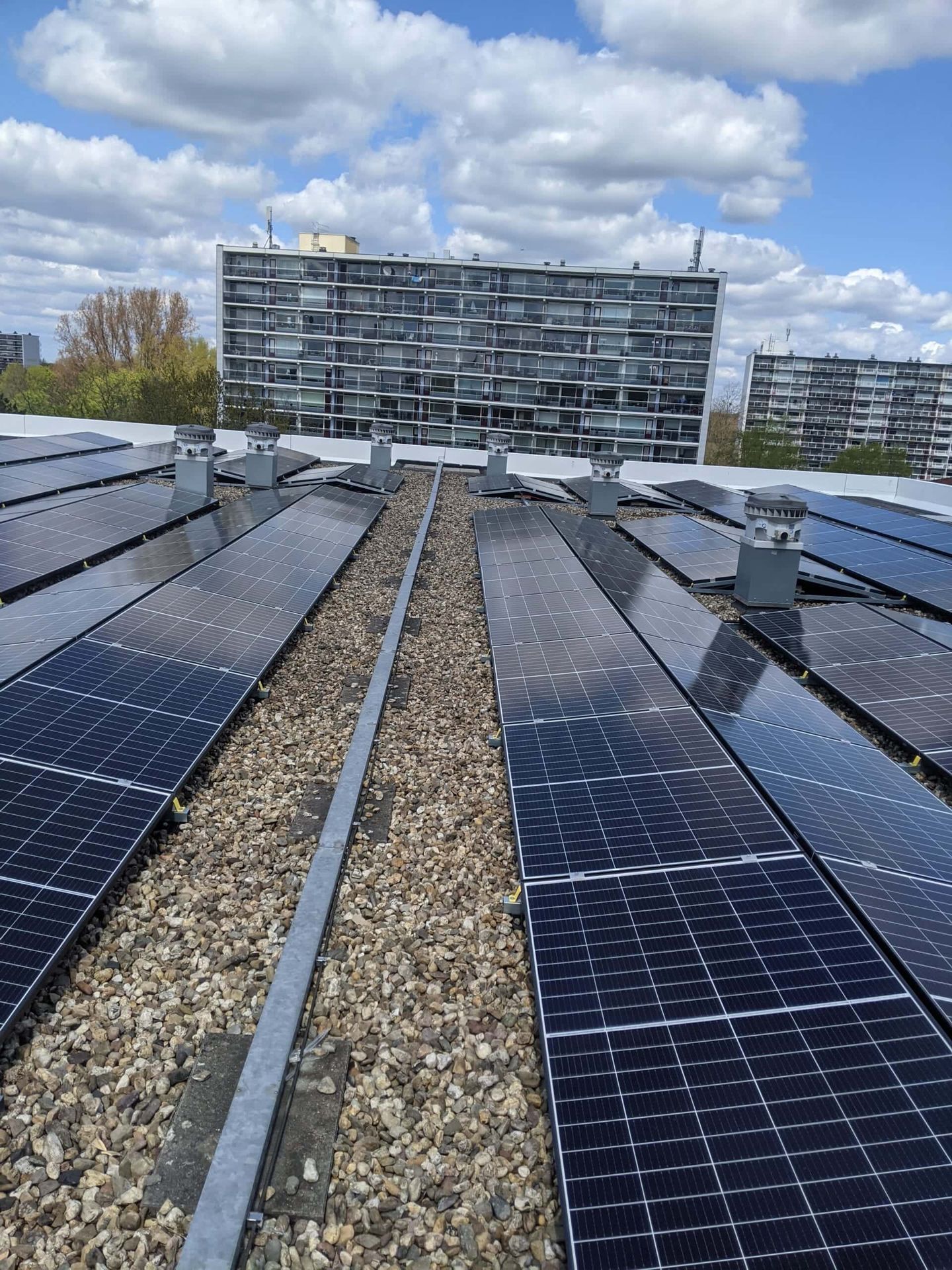 zonnepanelen op plat dak