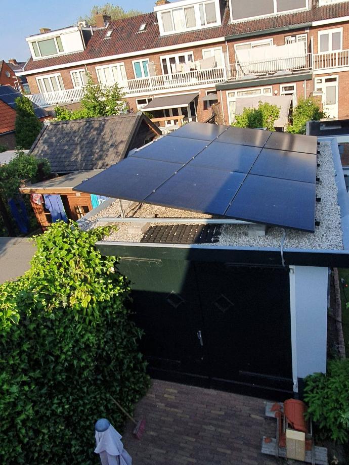 zonnepanelen op schuurdak in utrecht